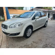 Fiat Linea 1.8 Essence 16v Flex 4p Automatizado