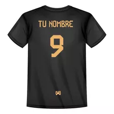 Camiseta Customizable Negra Con Vinilo Dorado