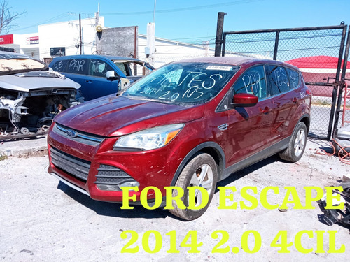 Letras (escape Se) De Tapa Trasera Usadas Ford Escape 2014 Foto 3