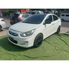 Hyundai Accent Gl 1.6 Mt Modelo 2014 