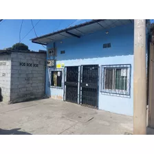 Bonita Casa Rentera, Buen Estado, Con Dos Departamentos Con Baños Independientes, Cercana A Mercado Y Canchas Múltiples.