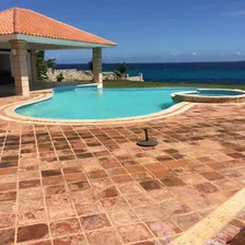 Villa De Lujo Amueblada En La Romana Vendo O Alquilor Frente A La Costa De 6 Habitaciones Con 2500m2 Solar