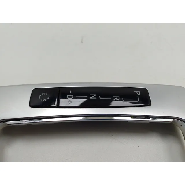 Moldura Comando Alavanca Do Cambio Mercedes C180  Coupe 2013 5