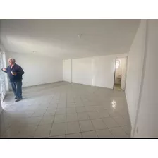 Se Vende Casa Con Local Comercial En Avenida