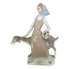 Figura Porcelana Lladro Niña Con Jarra Y Cabra 4590