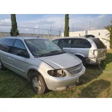 Chrysler Town & Country 2002 3.8 Limited At