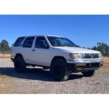 Nissan Pathfinder 4x4