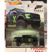 Hot Wheels Premium Forza Motorsport '17 Ford F-150 Raptor 