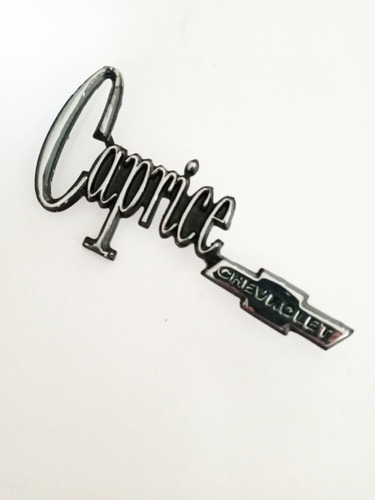 Emblema Letra Caprice Chevrolet Foto 2
