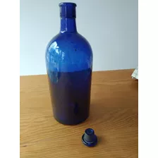 Botella Azul Con Tapón Antigua.