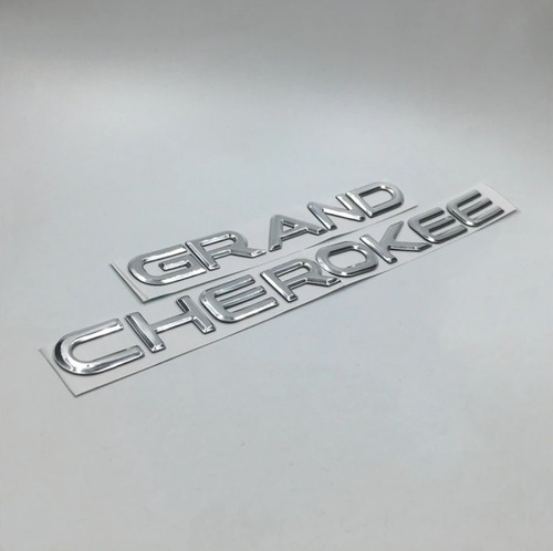 Emblema Jeep Grand Cherokee 42x2.2cm Lateral Envio Gratis  Foto 2
