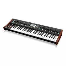 Sintetizador Deepmind 12 Behringer 49 Teclas 12 Vozes Cor Preto