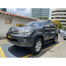 Toyota Fortuner 3.0 Sr5 2011