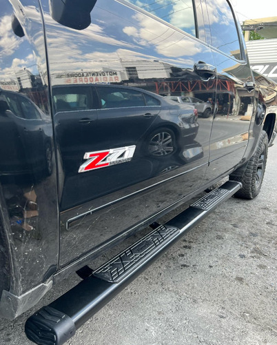 Estribos Bronx Chevrolet Silverado 2019 - 2024 Doble Cabina Foto 7