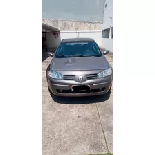 Renault Megane Sedan Dynamique 2.0 Manual