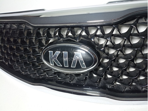 Parrilla De Kia Sportage 14-16 Usada Original.  Foto 3