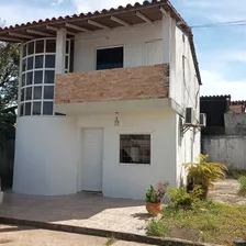 En Venta Townhouse. Prados De Barinas 