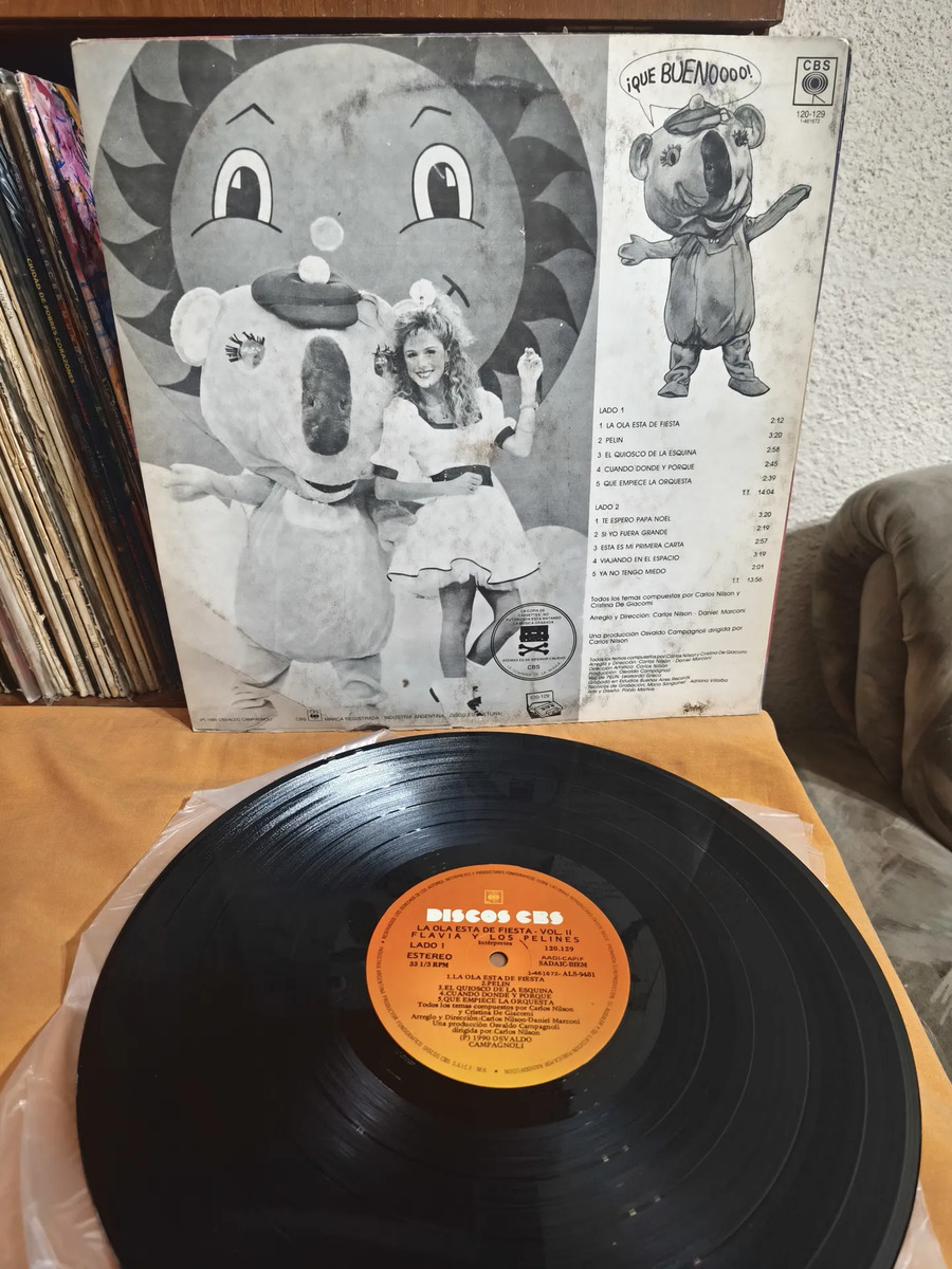Flavia Y Los Pelines - La Ola Está De Fiesta Vol. II - vinilo 1990