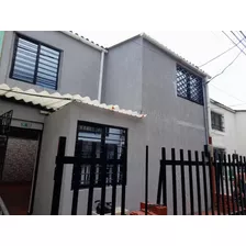 Venta Casa En Pasaje Villa Del Lago 