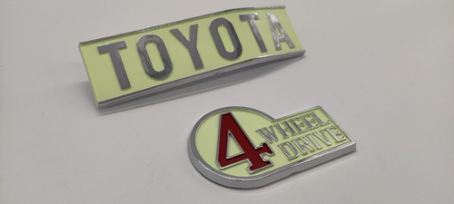 Toyota Land Cruiser Fj40 Emblemas Traseros  Foto 3