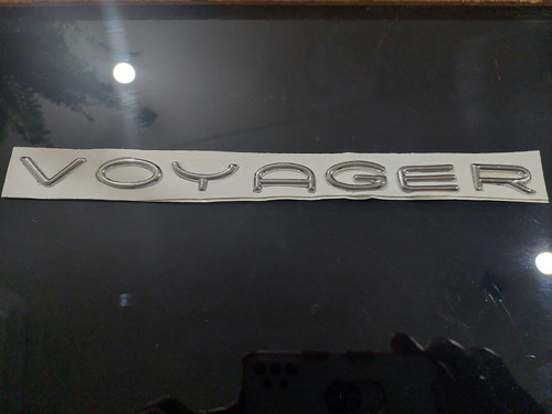 Emblema Letras Tipo Original  Voyager Foto 2
