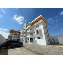 Residencial Cerrado Ubicado En San Isidro, Residencial Amalia, Santo Domingo Este