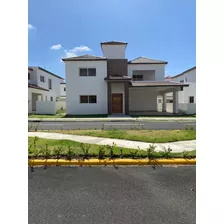 Vendo Hermosa Casa De Un Nivel En El Sector Boca Canasta 