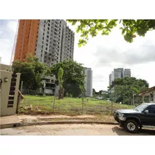 Venta De Terreno De 939m2 En Hato Pintado 16-2406