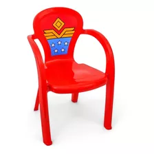 Cadeira Infantil Decorada Guerreira Suporta Ate 25kg Usual Cor Vermelho