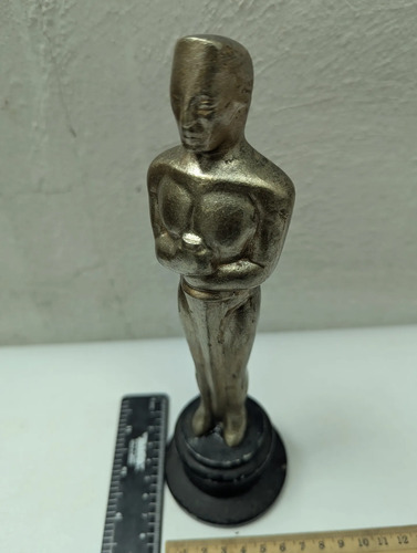 Vintage Estatuilla Estilo Premio Cinematográfico Plata / Metal Envejecido