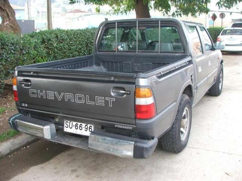 Stop Chevrolet Luv 2300 1997 A 2000 Tricolor Foto 3