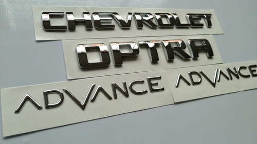 Set De Emblemas  Chevrolet Optra  Foto 2