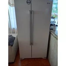 Refrigeradora Doble Puerta LG