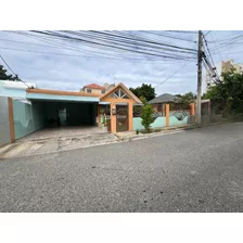 Casa En Venta En La Autopista De San Isidro Sector Los Alpes