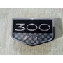 Emblema Parrilla Chrysler Town & Country 1996 - 1997 Origina