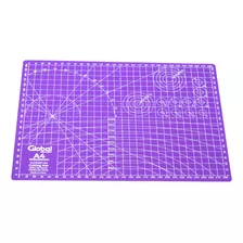 Tabla Plancha De Corte A4 Pvc 3 Capas 30x22cm Color Violeta