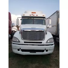 Freightliner Columbia 2013