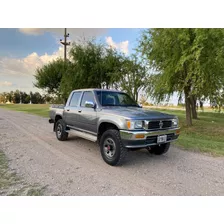 Vendo Toyota Hilux Modelo 98