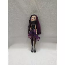 Boneca Raven Queen Ever After High