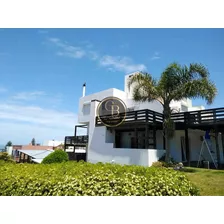 Venta Apartamento Sobre Ruta Principal De La Barra. 3 Dormitorios Y 3 Baños! Excelente Vista!