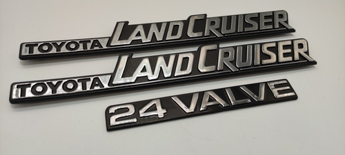 Toyota Land Cruiser 4.5 Emblemas  Foto 2
