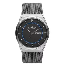 Reloj Pulsera Skagen Melbye De Cuerpo Color Plateado, Analógico, Para Hombre, Fondo Gris, Con Correa De Acero Inoxidable Color Plateado, Agujas Color Blanco, Dial Blanco, Minutero/segundero Azul, Bise