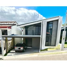 Casa Nueva Estilo Moderno En Santo Domingo De Heredia