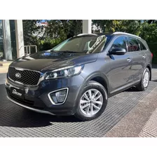 Auto Camioneta Usado Kia Sorento Ex 2.2 A/t 4x2 2017 Toyota