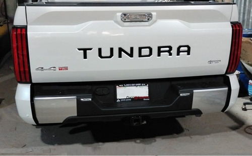Letras Logotipo Tapa Batea (caja) Toyota Tundra 2022 - 2023 Foto 5