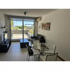 Apartamento En Venta/ Alquiler Sobre Rambla Costanera, 1 Dormitorio