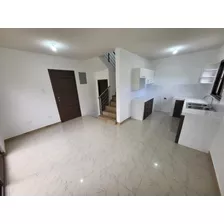 Amplia Casa En Venta En Zona 16 Dentro De Condominio