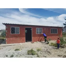 Se Vende Terreno Con Pequeña Casa De Construcción, Sector Calderon, San Juan De Bellavista.