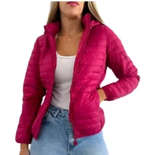 Campera Ultra Liviana Con Capucha Y Relleno Abrigo Moda