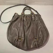 Miu Miu Bolsa De Piel Maxi Grande Taupe Gris Beige